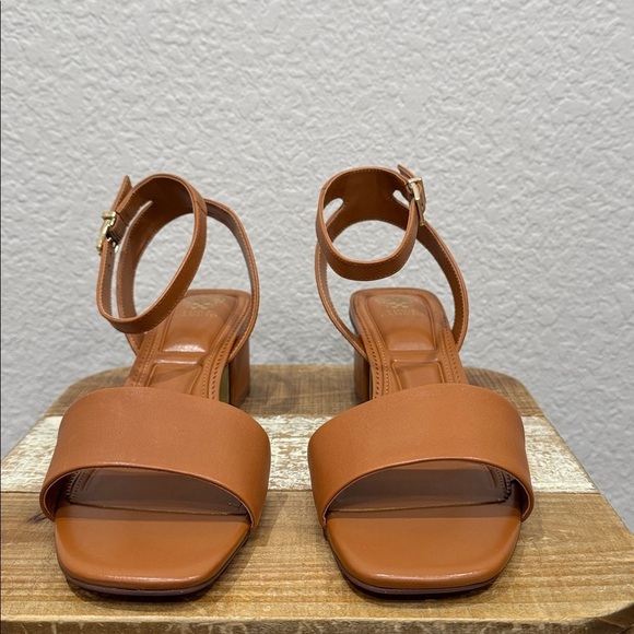 Vince Camuto Acaylee Leather Heel Sandals Size 11 Wide - Picture 3 of 8